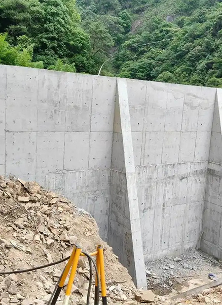 保定容城县重力式挡土墙